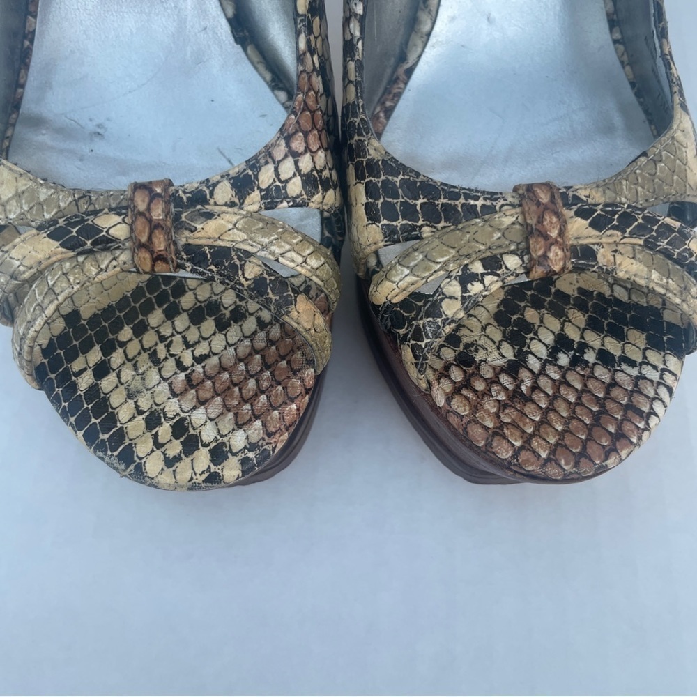 GUESS Faux Snake Skin Open Toe High Heels size 7.5 - Picture 13 of 14